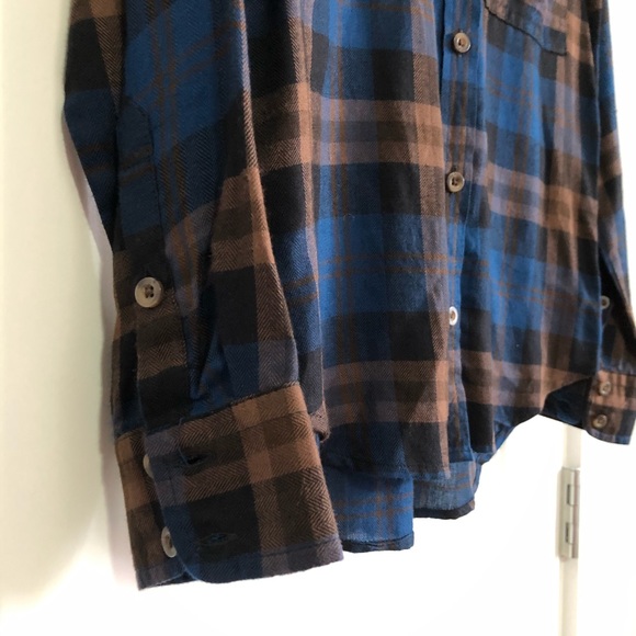 FORVER 21 BLUE/TAN/BLACK PLAID FLANNEL - SMALL - Picture 2 of 4